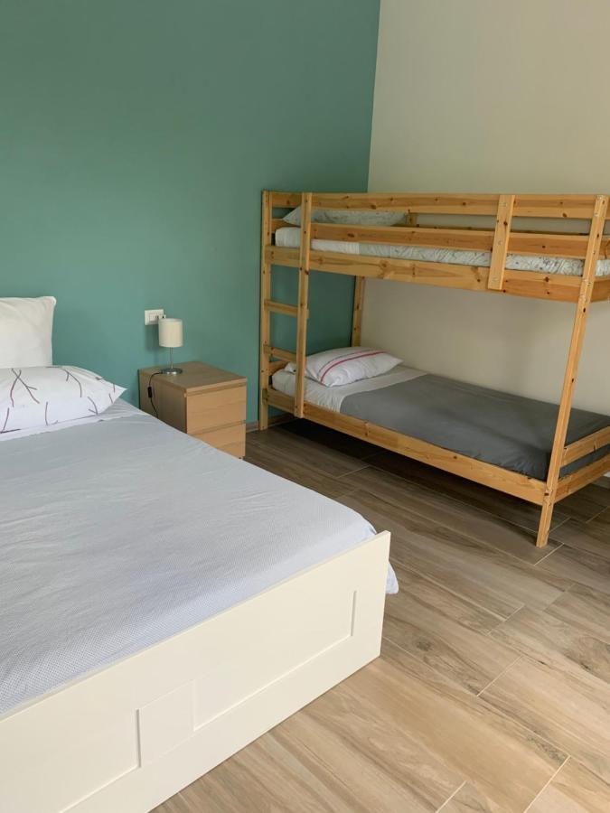 Caroline Home Anzano Del Parco Экстерьер фото